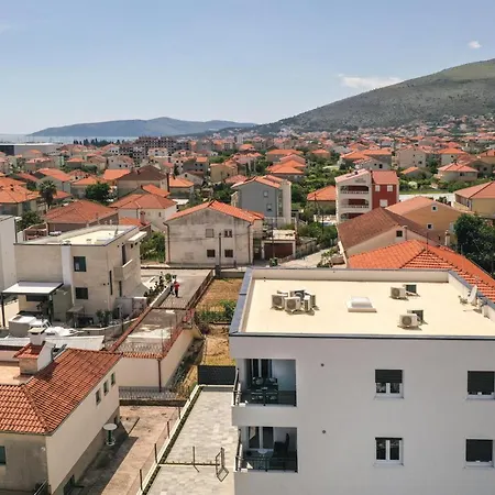 Lägenhet Two-bedroom In Trogir