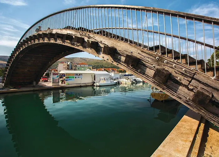 Apartment Two-bedroom In Trogir