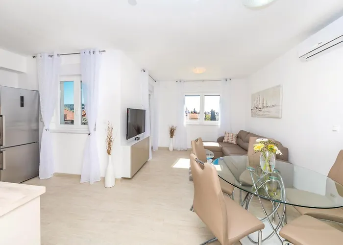 Apartment Two-bedroom In Trogir